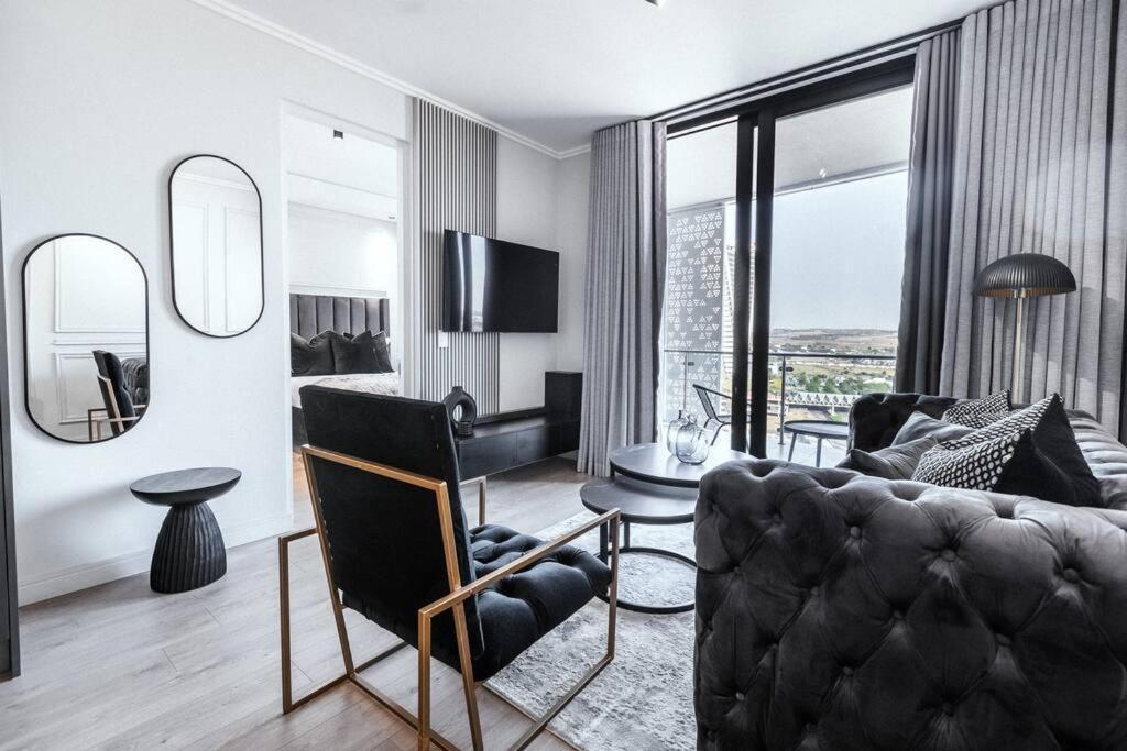 Apartment Modern Marvel In The Midrand